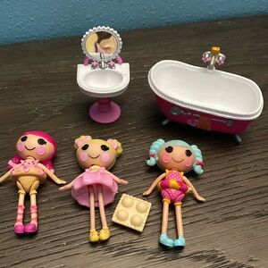 Lalaloopsy Mini dolls and accessories